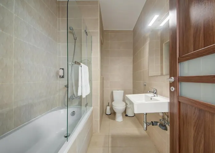 Sea View Two Bedroom - Sleep 6 * St. Paul's Bay