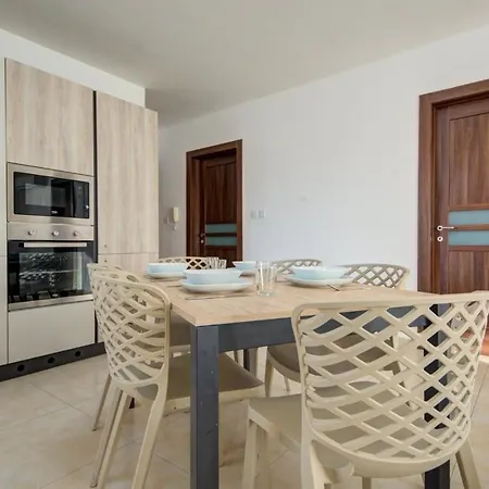 아파트 Sea View 2br - Large Balcony In Qawra 세인트폴스베이