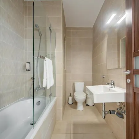 Sea View 2br - Large Balcony In Qawra * セント・ポールズ・ベイ